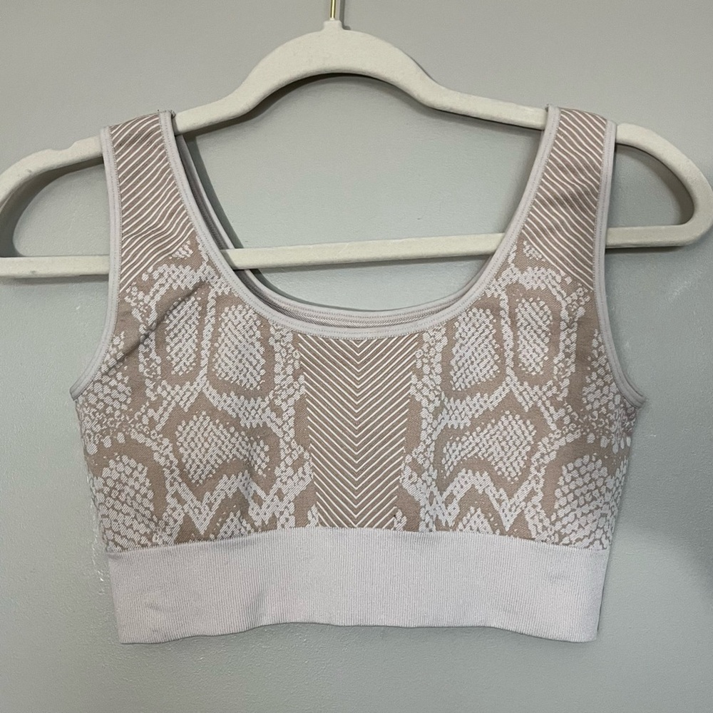 NEW Yoga Set- Matching Bra and Leggings - Picture 8 of 12